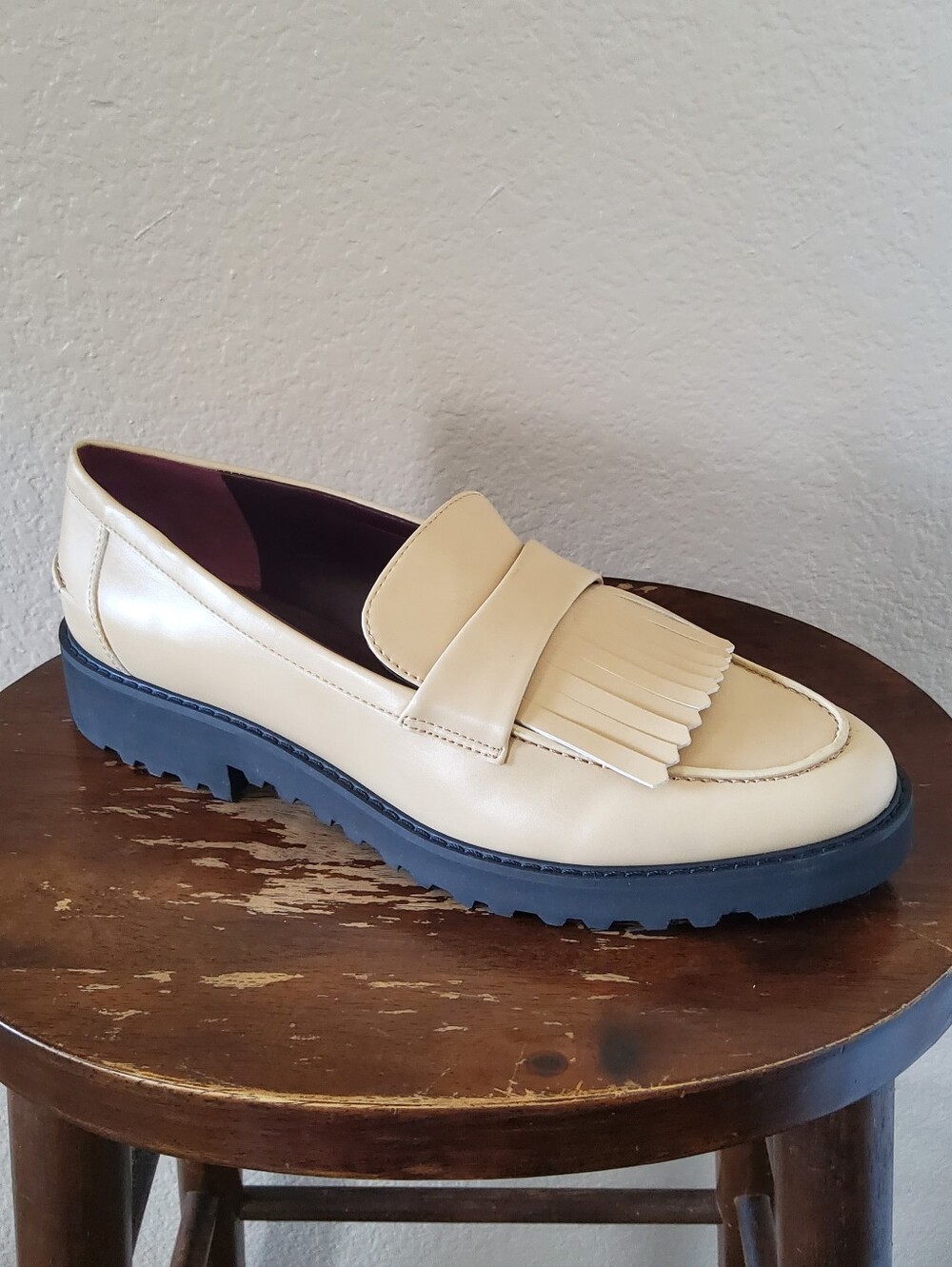 NWOT Franco Sarto Cream Leather Kiltie Fringe Lug Sole Loafers 12​